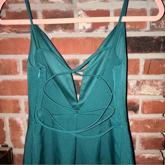 Express Emerald Green V-Neck Midi Bodycon Dress w/ Open Lace up Back Sz 2 - Picture 5 of 7